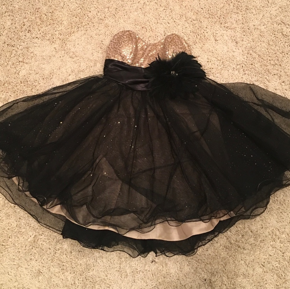 Speechless party dress